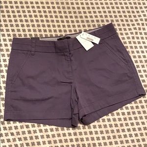 JCrew | 4” chino shorts 100% cotton 🔮